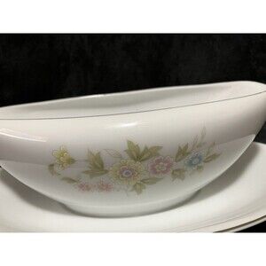 VTG Cresent Fine China Sarasota 5712 Japan Gravy Boat on Attached Under Plate